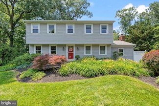 6214 Oak Hill Dr, Sykesville, MD 21784