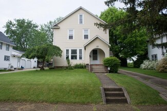 105 S 2nd St, Rittman, OH 44270