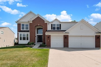 105 Black Hill Dr, Streamwood, IL 60107