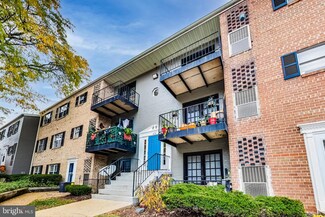 418 N Armistead St Unit 204, Alexandria, VA 22312