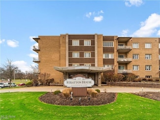 22655 Chagrin Blvd Unit 115, Beachwood, OH 44122