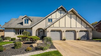3865 Bernay Ln, Hoffman Estates, IL 60192