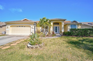 5565 Sweetwater Oak Dr, Sarasota, FL 34232
