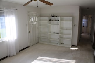 2012 W 68th St, Davenport, IA 52806