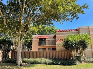 8171 Thames B Blvd Unit B, Boca Raton, FL 33433
