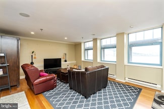 7 N Chris Columbus Blvd Unit 244, Philadelphia, PA 19106