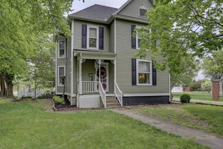 509 E Sale St, Tuscola, IL 61953