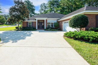 951 Lone Feather Dr, Tallahassee, FL 32311