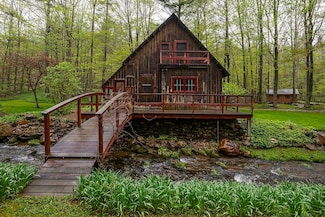 2648 Tinmouth Rd, Danby, VT 05739