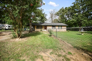 277 Mcclendon Rd, Lufkin, TX 75904