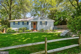 3829 Denfeld Ave, Kensington, MD 20895
