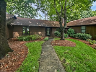 2543 Cottage Place, Greensboro, NC 27455
