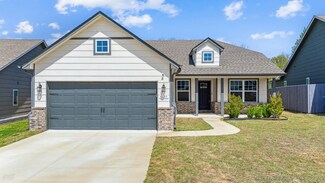 6633 S 22nd Ct, Broken Arrow, OK 74011