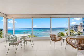 2979 Kalakaua Ave Unit 901, Honolulu, HI 96815