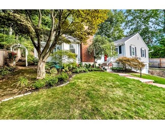 486 Walnut St, Newtonville, MA 02460