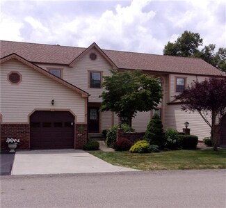 1176 Valleyview Dr, Lawrence, PA 15055
