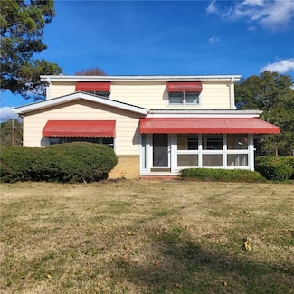 2401 S Phillips Rd, Lanett, AL 36863