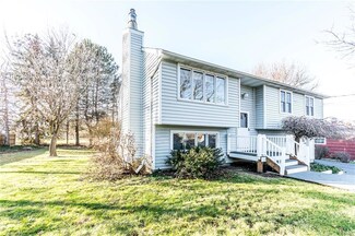 101 Sylvan Way, Camillus, NY 13031