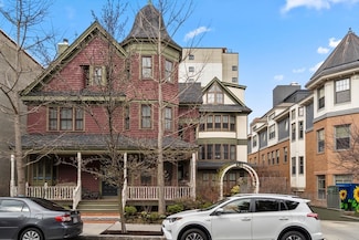 99 Winchester St Unit 4, Brookline, MA 02446