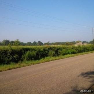 1551 Moores Ferry Rd, Selma, AL 36701