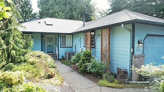 5725 Grove St, Marysville, WA 98270