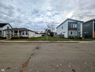 2221 Pleasant St, Indianapolis, IN 46203