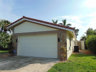 595 E River Dr, Margate, FL 33063
