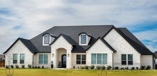 1060 Tobey Ct, Annetta, TX 76008