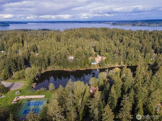 10915 Matthews Way, Anderson Island, WA 98303
