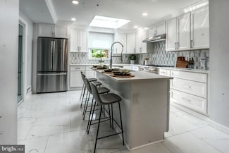 72 Dwight Dr, Ocean, NJ 07712