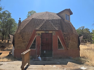 18353 Old Oasis Rd, Redding, CA 96003