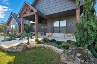 42829 Garrett's Lake Rd, Shawnee, OK 74804