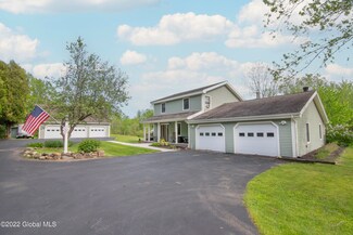 760 Middleline Rd, Ballston Spa, NY 12020
