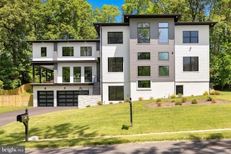 7400 Churchill Rd, McLean, VA 22101