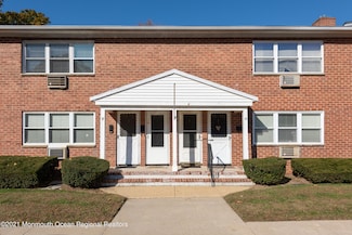 5 King James Ln, Atlantic Highlands, NJ 07716