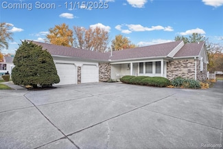 38080 Hamon St, Harrison Township, MI 48045