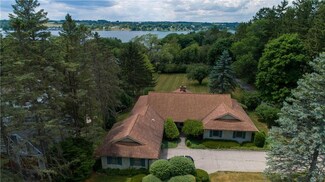 102 E Lake St, Skaneateles, NY 13152