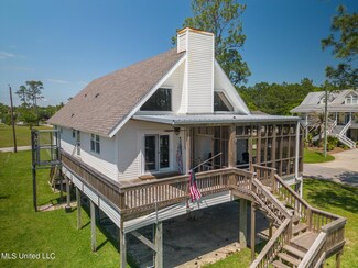 495 Prentiss Rd, Pass Christian, MS 39571