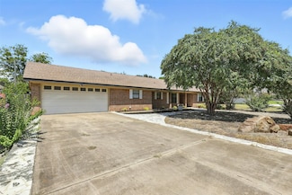 5610 Cuero Dr, Granbury, TX 76049