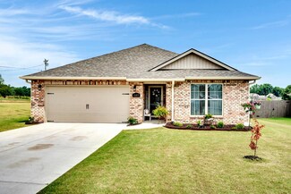 1107 Colonial Dr SW, Good Hope, AL 35055