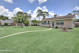 1105 S Shores Rd, Jacksonville, FL 32207