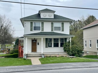 66 Center St, Hughestown, PA 18640