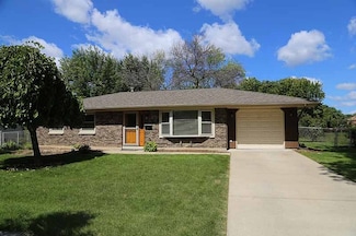 122 Lela Ln, Schaumburg, IL 60193
