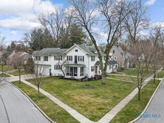 2420 Hempstead Rd, Ottawa Hills, OH 43606