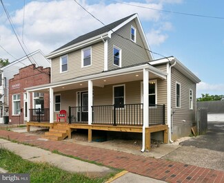 76 Hanover St, Pemberton, NJ 08068