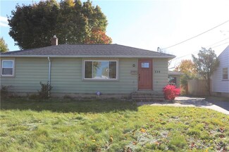 339 Fieldwood Dr, Rochester, NY 14609