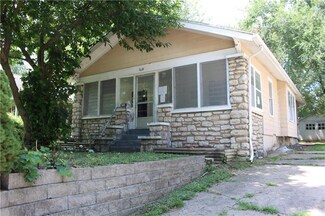 618 S Hardy Ave, Independence, MO 64053