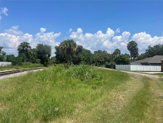 808 W 11th St, Sanford, FL 32771