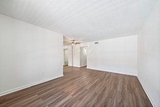 711 Holiday Dr Unit 34, Galveston, TX 77550