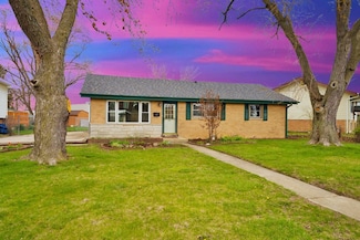 13513 Loomis Ln, Crestwood, IL 60445